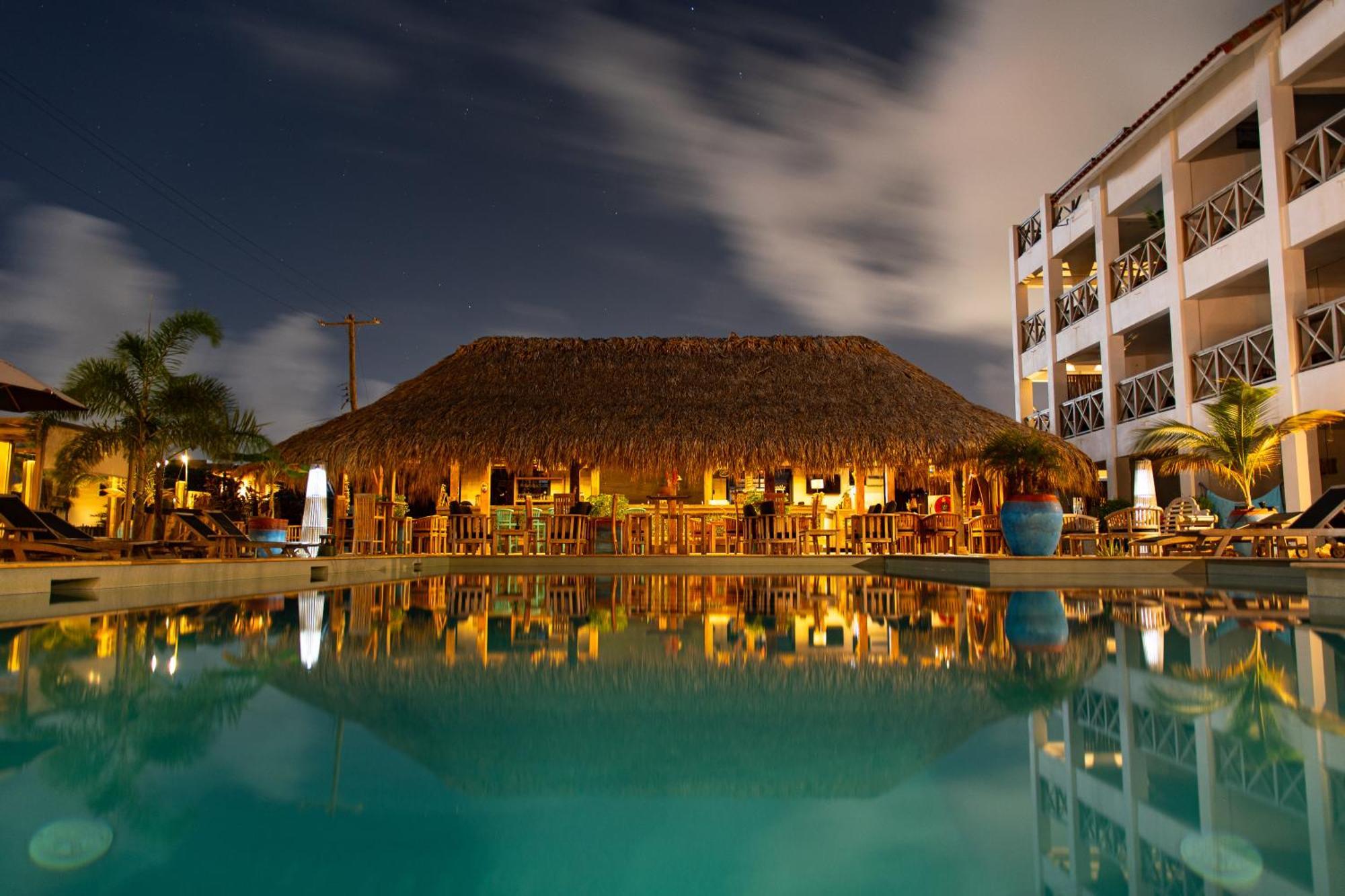 Bloozz Resort Bonaire Kralendijk  Luaran gambar